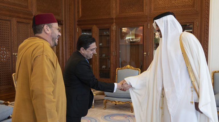 Quand le Makhzen cherche l’ombre du Qatar pour tendre une main déjà refusée par l’Algérie
