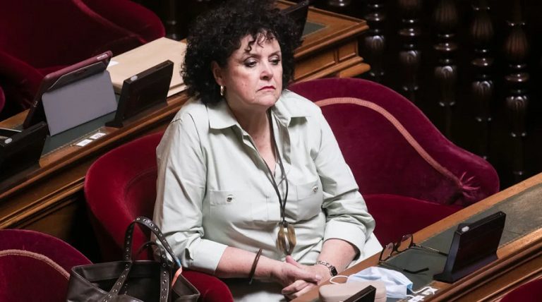 Les acolytes de Retailleau devraient s’occuper des enfants français contraints de subir l’abstinence alimentaire