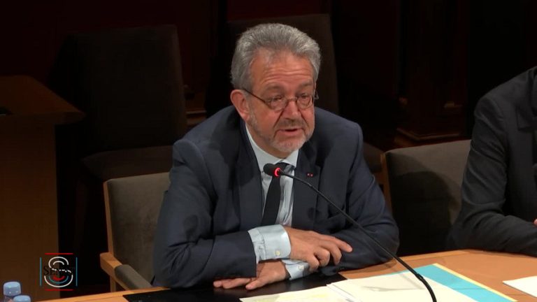 Accord de 1968 : cinq associations accusent le Conseil d’Etat de céder à l’extrême-droite