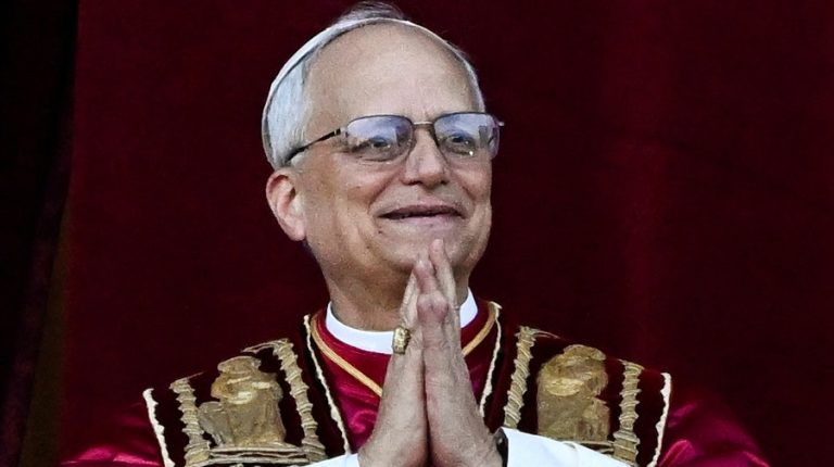 Comment la visite ardemment souhaitée par le pape Léon XIV en Algérie est commentée à Rome