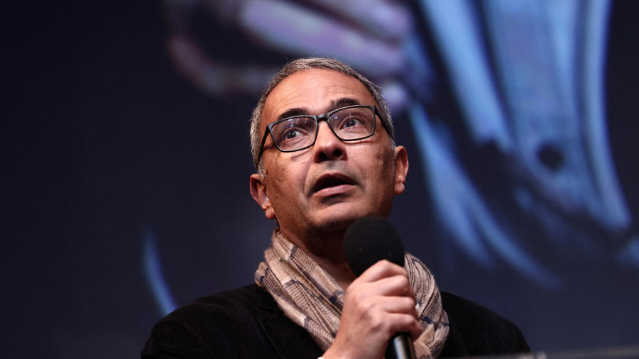 Pourquoi faut-il toujours un Algérien de service pour expliquer l’Algérie à la France ?