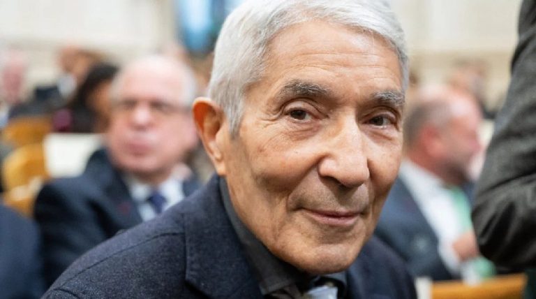 La France néocoloniale décerne la Légion du déshonneur au renégat Boualem Sansal