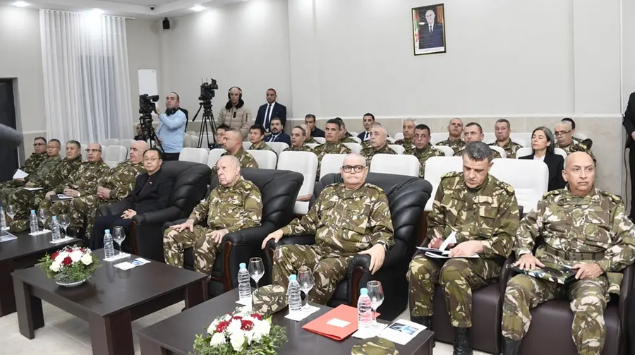 ANP : Saïd Chanegriha suit l’opération de lancement du deuxième satellite Alsat-3B