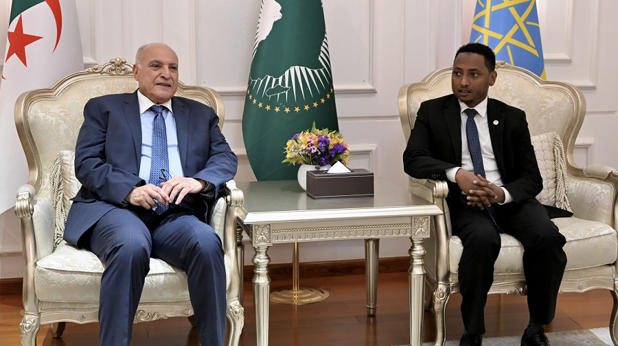 Attaf alerte sur les menaces internationales qui pèsent sur l’Afrique et appelle à l’unité continentale