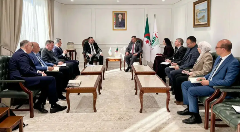 AAPI : des hommes d’affaires bosniens intéressés par l’investissement dans les secteurs industriel et énergétique