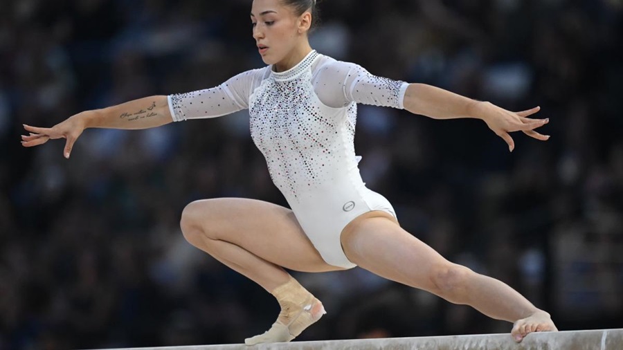 Coupe du monde de gymnastique : Kaylia Nemour et Luna Hamames en lice à Bakou
