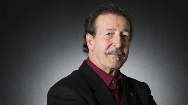 La légende kabyle en images : premier clap pour le documentaire sur Aït Menguellet