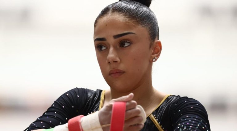 Harcelée après avoir quitté la France pour l’Algérie : la gymnaste Djenna Laroui porte plainte