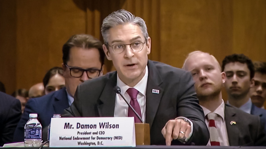 Derrière le masque humanitaire : comment les ONG façonnent le chaos international