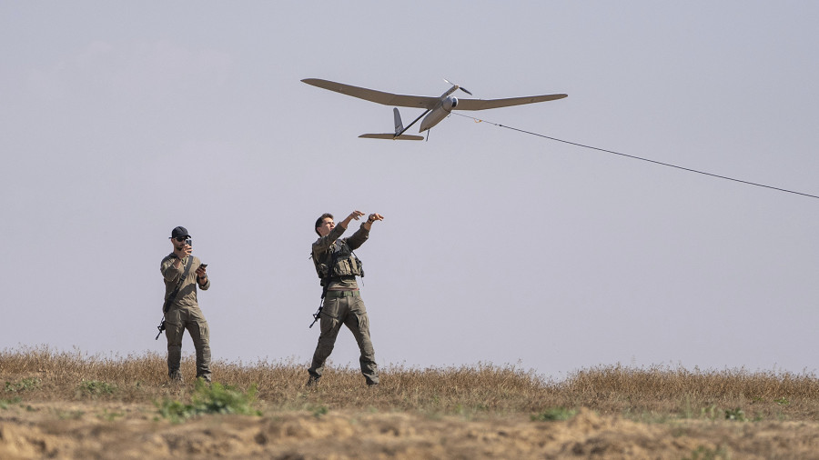 Sanchez et Albares accusés de fermer les yeux sur l’usage de drones israéliens par la Maroc
