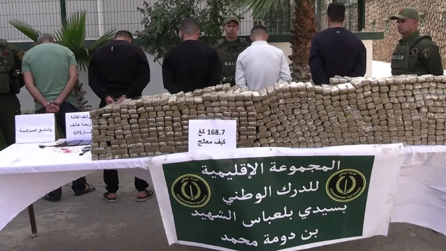 Cinq individus arrêtés et plus d’un quintal de kif traité saisi à Sidi Bel-Abbès