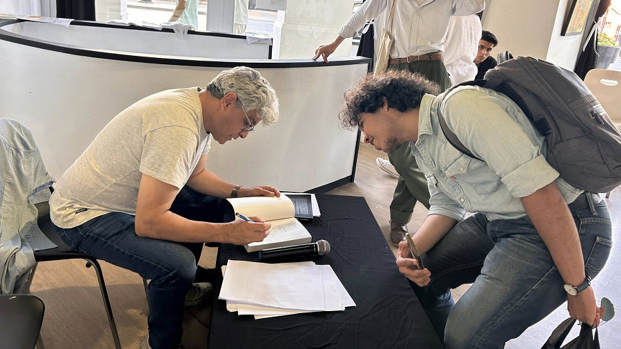 Saïd Mekbel au cœur d’une rencontre à Alger : entre mémoire, transmission et émotion