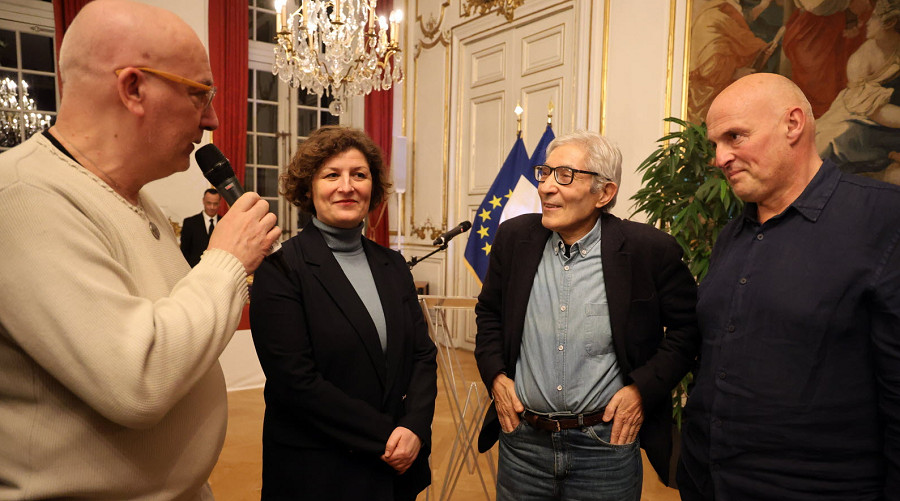 Quand Sansal devient son propre héros : anatomie d’une autocanonisation littéraire