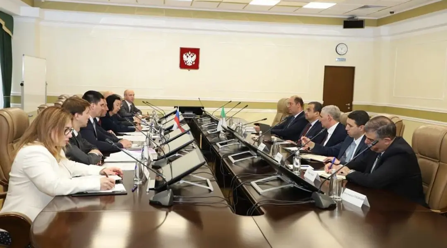 Hydrocarbures : Alger et Moscou unissent leurs forces pour booster leur coopération