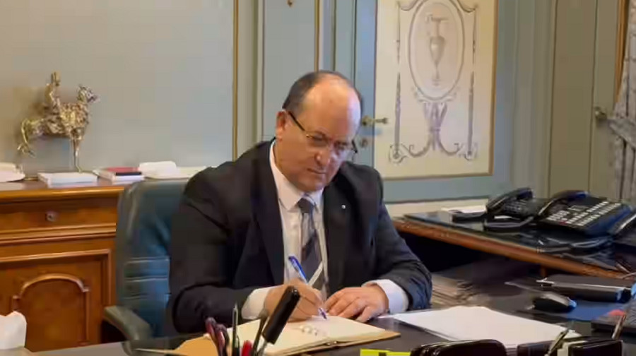 Déchéance de nationalité : le gouvernement fixe les règles et la composition de la commission spéciale