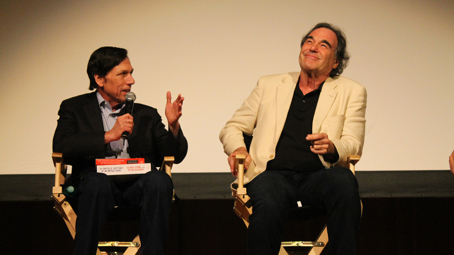 Peter Kuznick : «Les menaces nucléaires de Trump contre l’Iran sont un signe de désespoir».