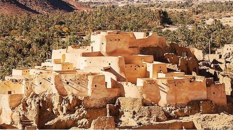 Ksour, mosquées et figures érudites : plongée au cœur de l’histoire de Djanet