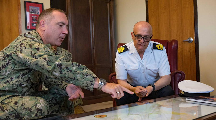 Un militaire américain révèle la véritable raison de l’invasion de Ceuta par 70 000 Marocains