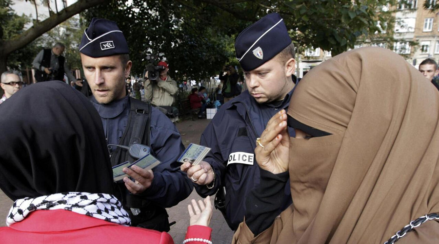 La France ne sait plus quoi faire de «son» islam : trente ans de manipulation et d’aveuglement