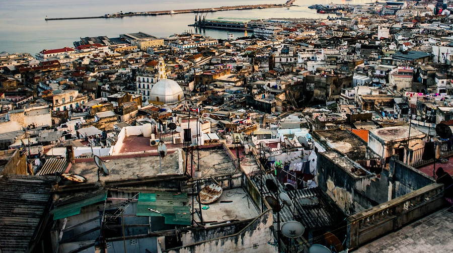 Alger avant et après 1830 : les témoins étrangers et la fabrication du désert
