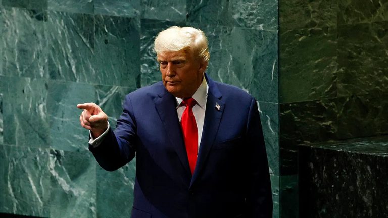 Pitoyable démonstration de faiblesse déguisée en posture de force par Donald Trump à l’ONU
