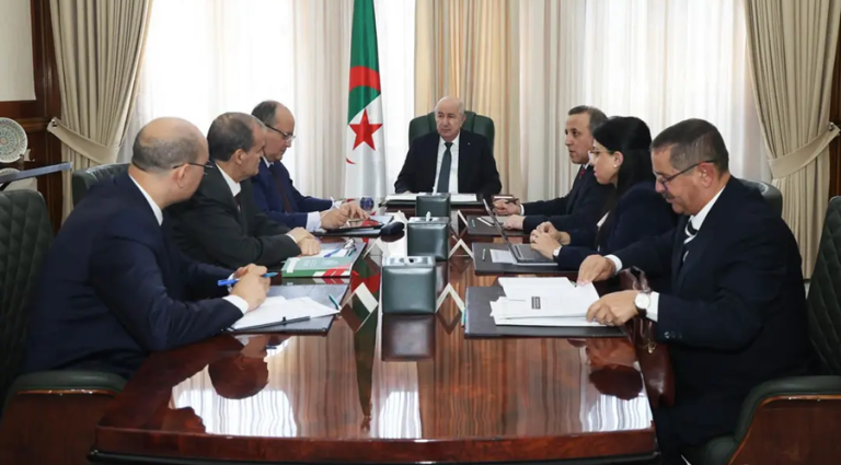 Fraude aux exportations : Tebboune exige des sanctions immédiates