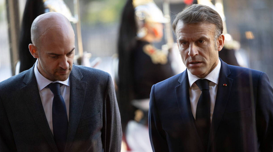 La France et sa blague du siècle : quand l’arroseur arrosé de la désinformation feint l’indignation
