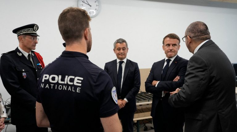 Brutaux avec les lycéens, dociles avec les pédocriminels : Ségolène Royal accable le régime Macron