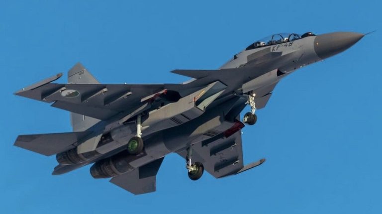 Ton martial de Tebboune : la doctrine militaire de l’Algérie ne tolère plus l’ingérence au Sahel